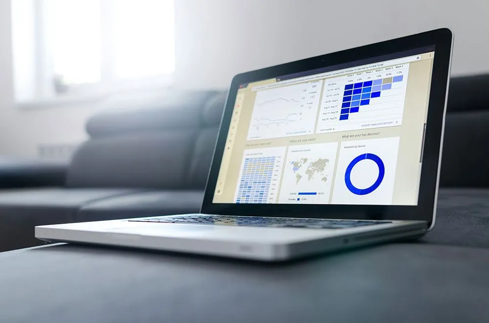 Tableau de bord KPI pour le suivi SEO